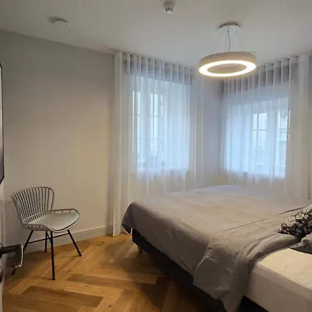 Suur-lossi - Elegantne Peatuspaik Vanalinna Südames Apartamento