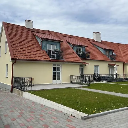 Apartament Suur-lossi - Elegantne Peatuspaik Vanalinna Suedames