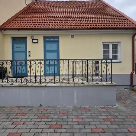 Suur-lossi - Elegantne Peatuspaik Vanalinna Südames Apartamento
