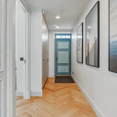 Suur-lossi - Elegantne Peatuspaik Vanalinna Südames Apartamento