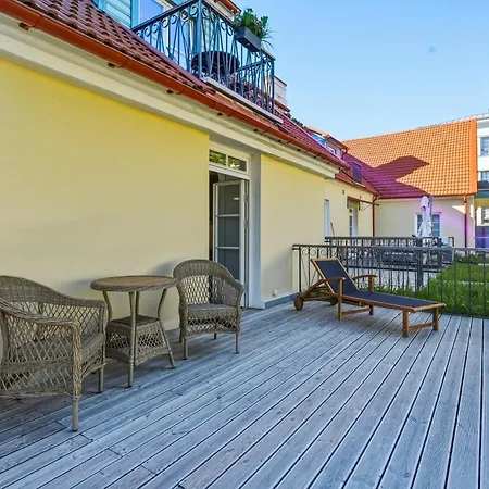 Suur-lossi - Elegantne Peatuspaik Vanalinna Südames Apartamento *