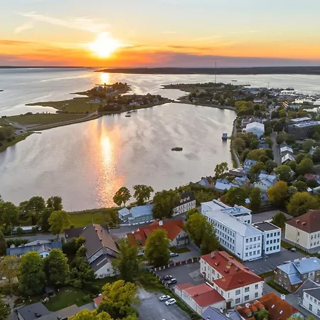 Suur-lossi - Elegantne Peatuspaik Vanalinna Südames
